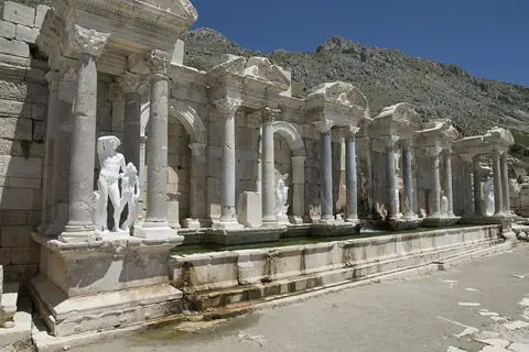 Sagalassos Antoninler Çeşmesi